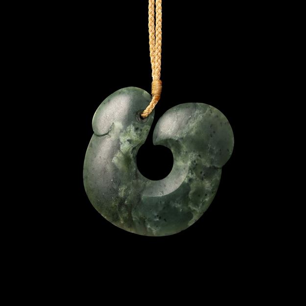 Picture of Hei Matau - 5608TO